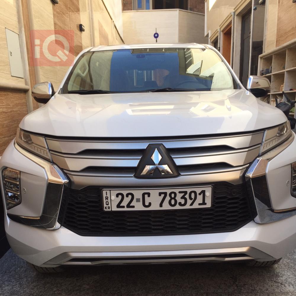 میتسوبیشی پاجیرۆ سپۆرت